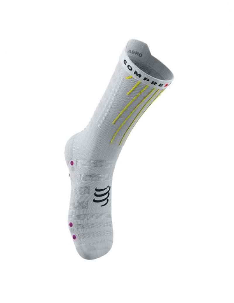 Cycling Socks Compressport Aero Socks Barbati Albi Galbeni Roz | 573902-RCM