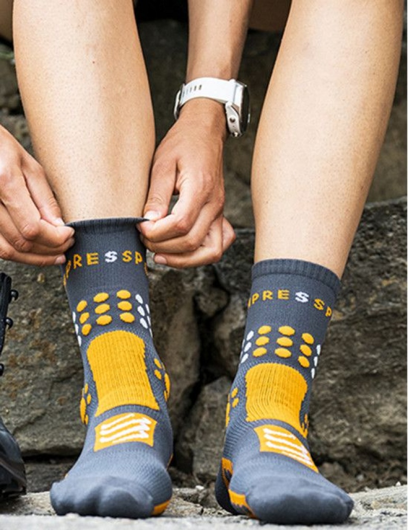 Hiking Socks Compressport Drumetii Montane Socks Barbati Colorati | 704152-GKB