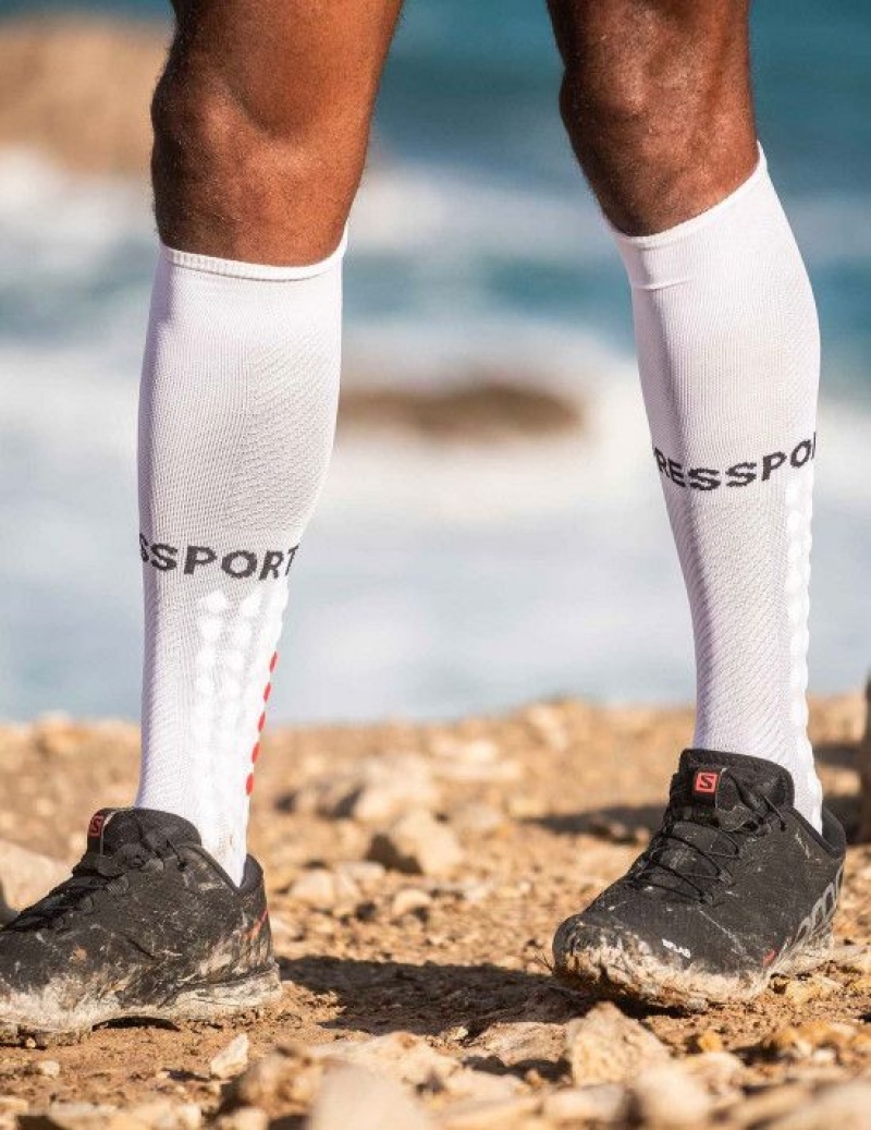 Sosete Alergare Compressport Full Socks Run Barbati Albi | 284609-HAS