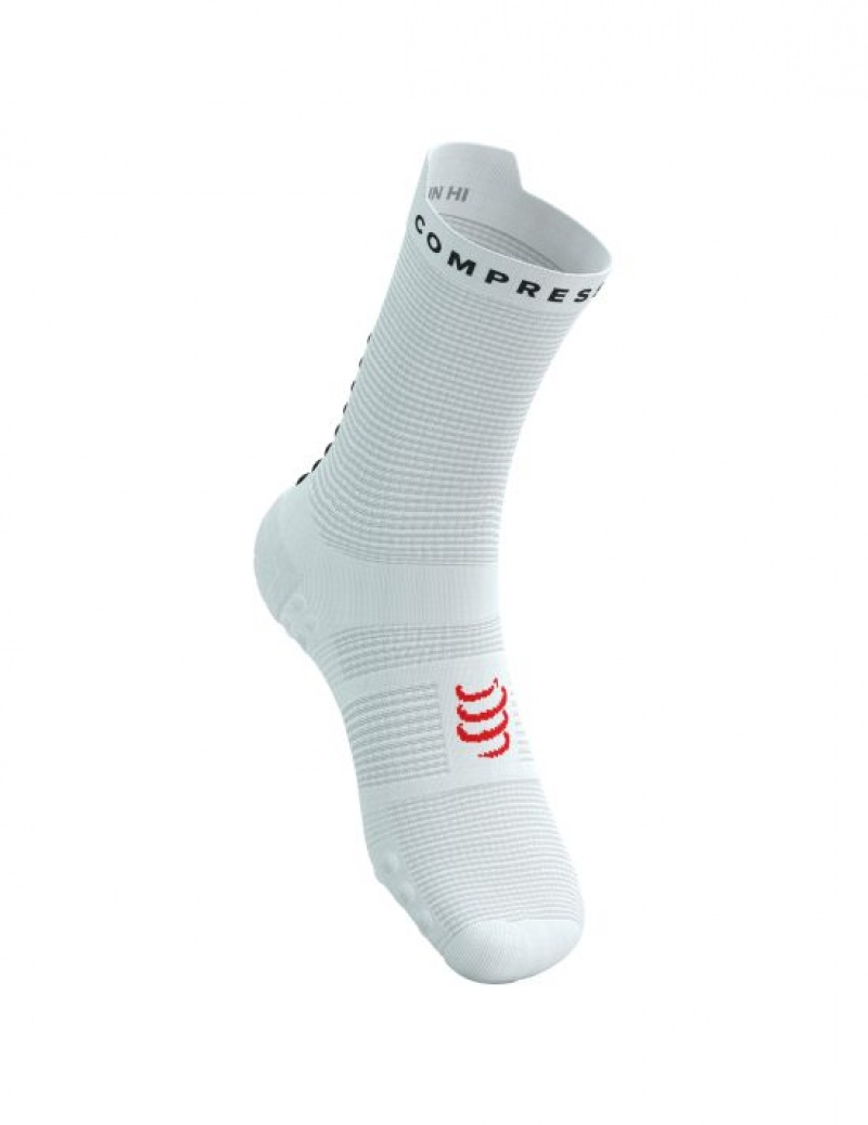 Sosete Alergare Compressport Pro Racing Socks v4.0 Run High Barbati Albi Negrii | 760938-ODV