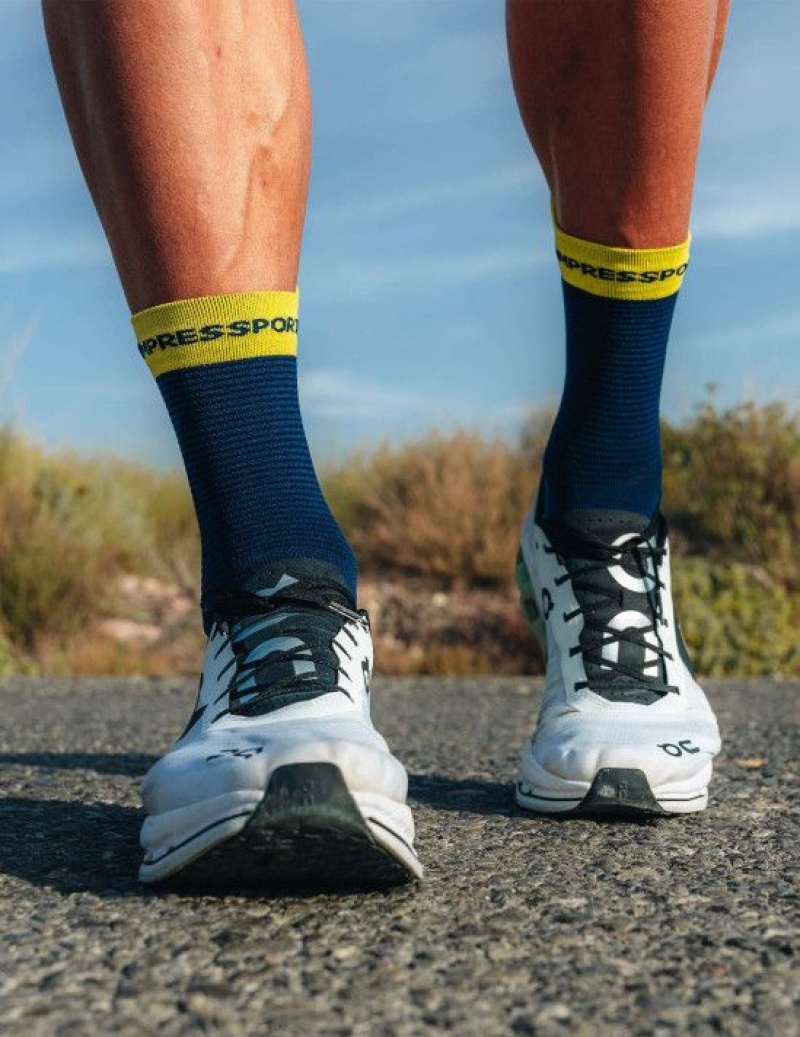 Sosete Alergare Compressport Pro Racing Socks v4.0 Run High Barbati Verzi | 912530-RBC